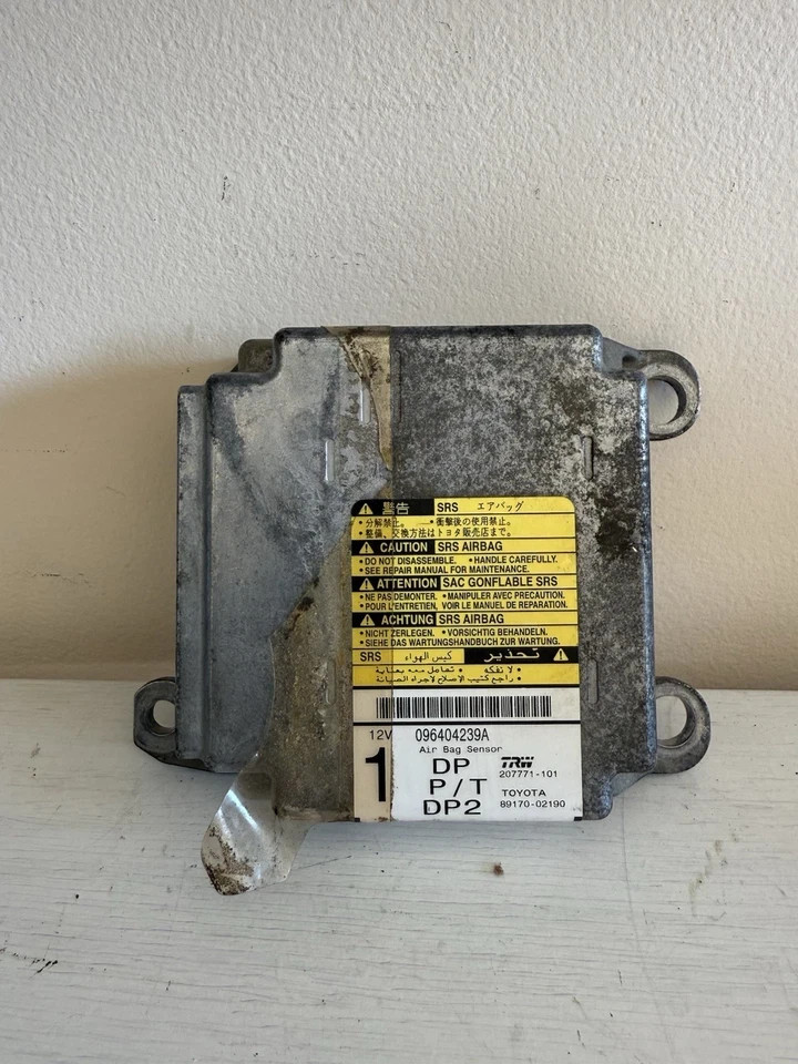 2003-2005 Toyota Corolla Matrix 1.8L SRS Control Module 89170-02190 OEM 4107