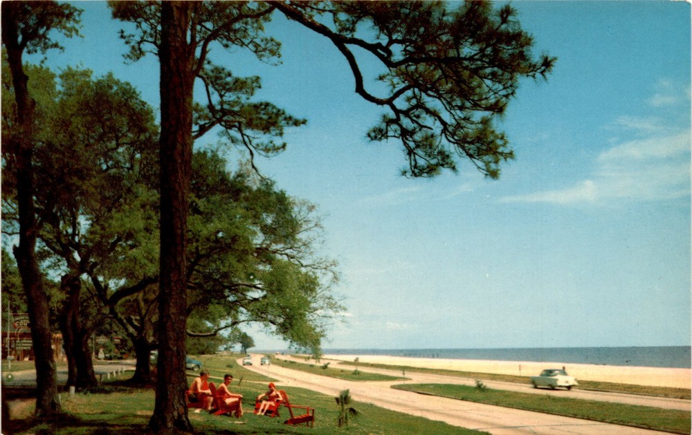 MISSISSIPPI GULF COAST, U. S. Highway 90, Gulf of Postcard