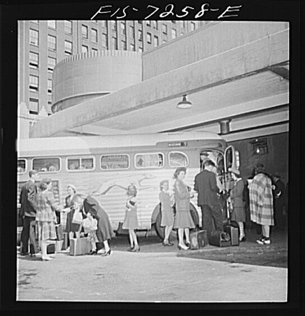 Photo:New York City 1940s Greyhound Interstate Bus Boarding Terminal