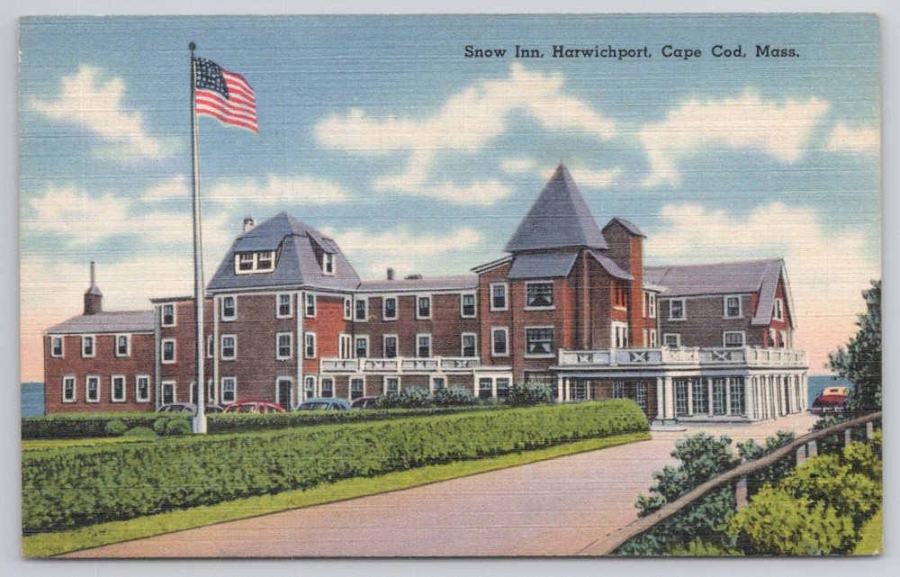 Snow Inn Harwichport Cape Cod MA Vintage Linen Postcard Tichnor Bros.