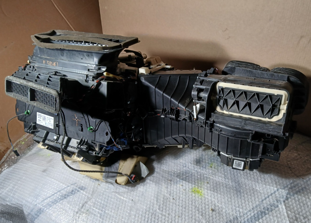 2009-2016 Audi A4 A5 S4 S5 Q5 SQ5 AC HVAC Heater Blower Housing Box OEM