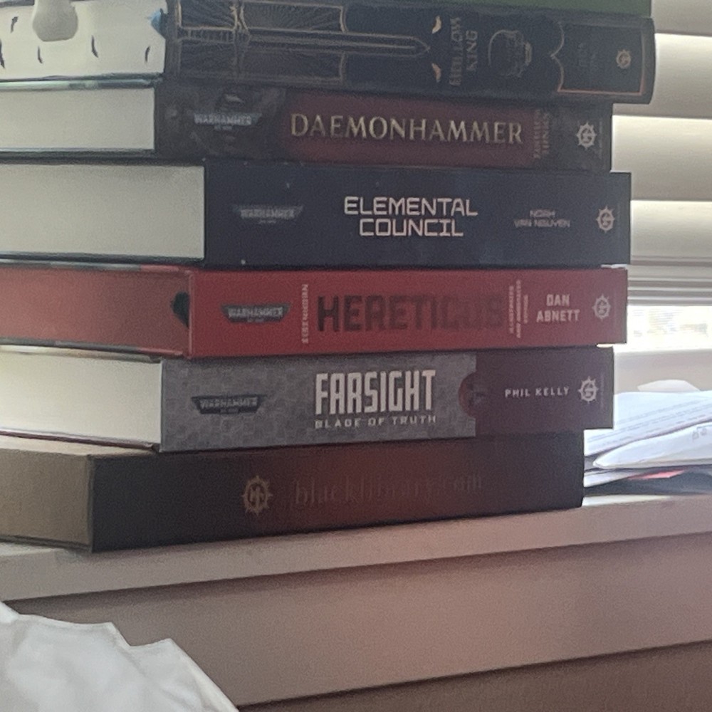 Eisenhorn: Hereticus – Illustrated and Annotated Edition (Hardback)