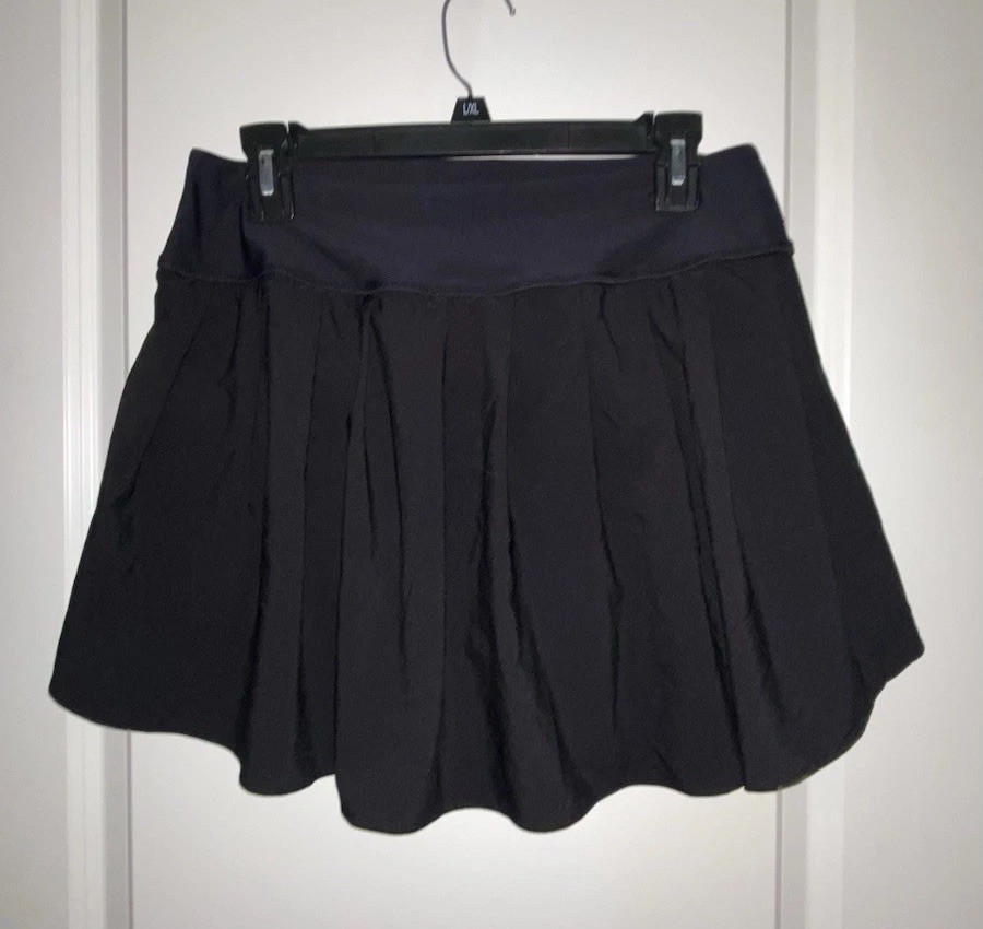 Old Navy Women's Black Athletic Skort L Stretch Quick Dry Pull-On Short