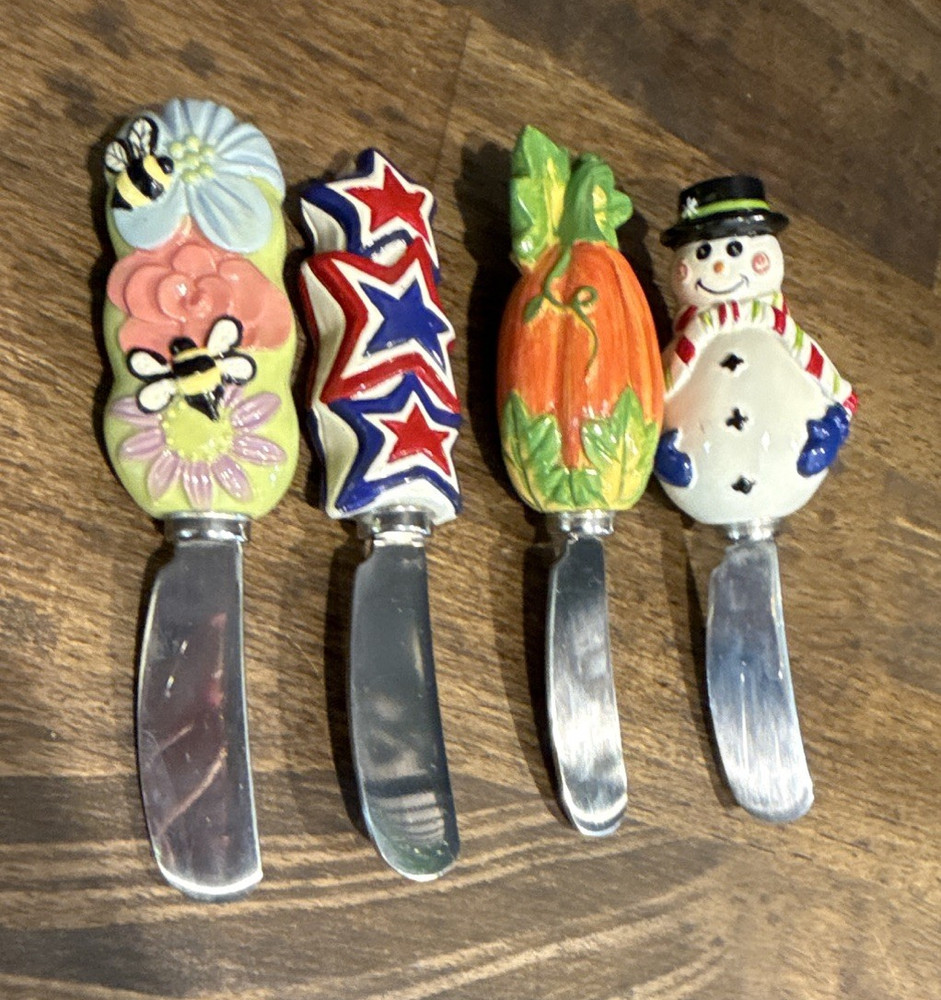 4pc Stainless Steel Cheese Spreaders, Ceramic Handles, Bees Patriotic