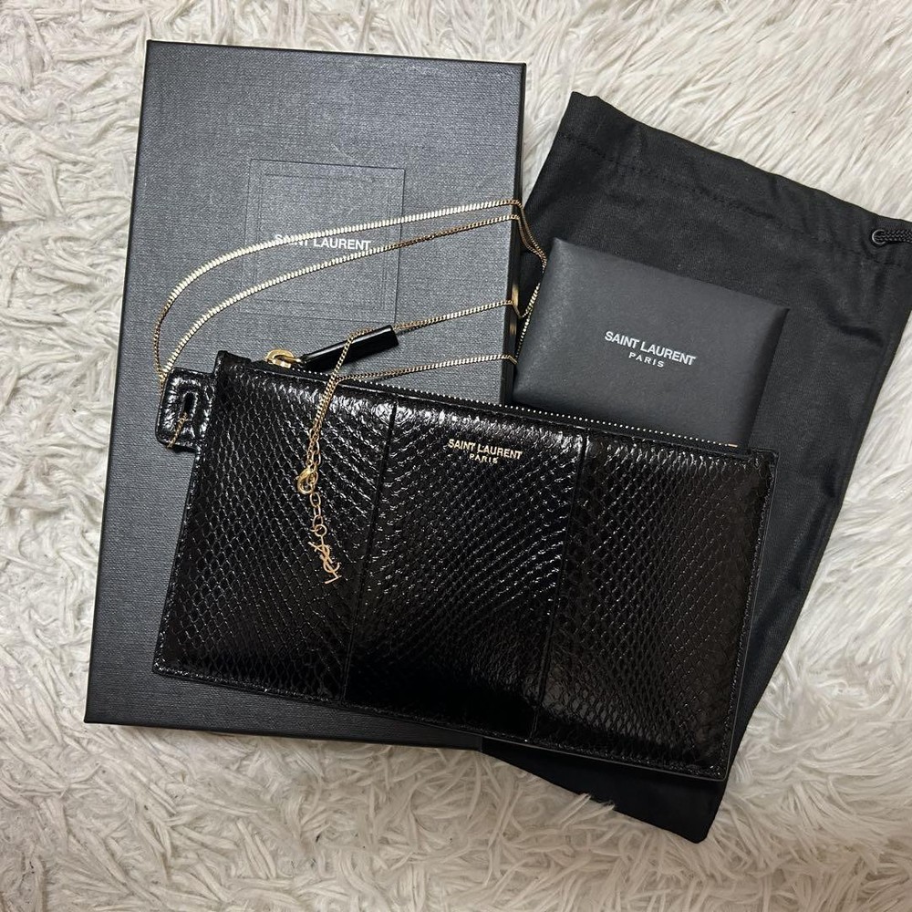 Saint Laurent chain shoulder wallet clutch bag in excellent condition