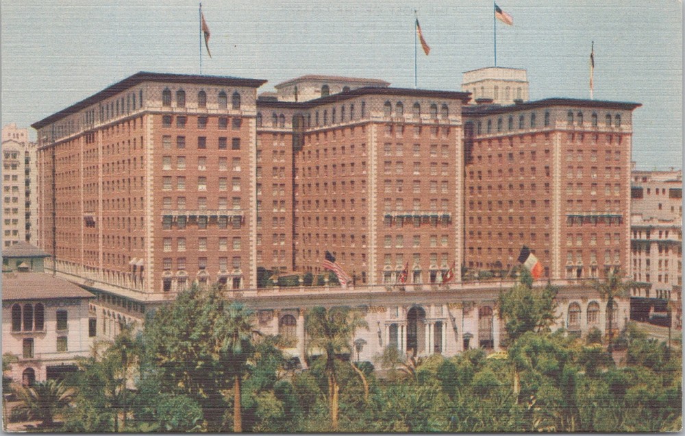 Linen~The Biltmore Hotel~Los Angeles California~Vintage Postcard