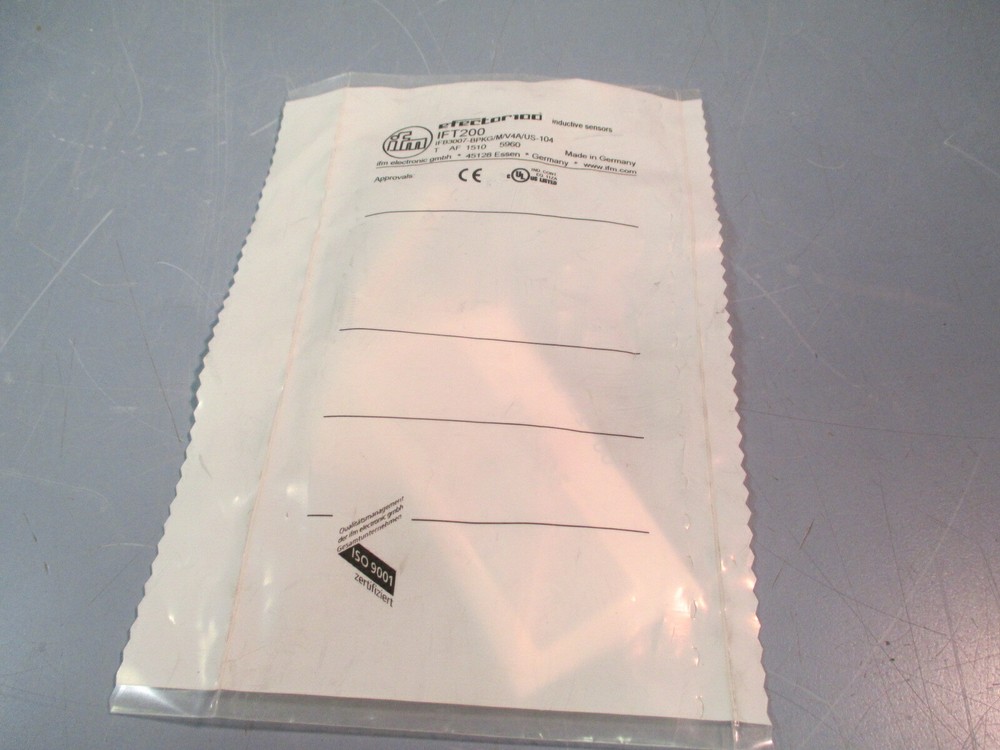 Ifm Efector100 Inductive Sensor Ifb3007-Apkg/M/V4A/Us Ift200