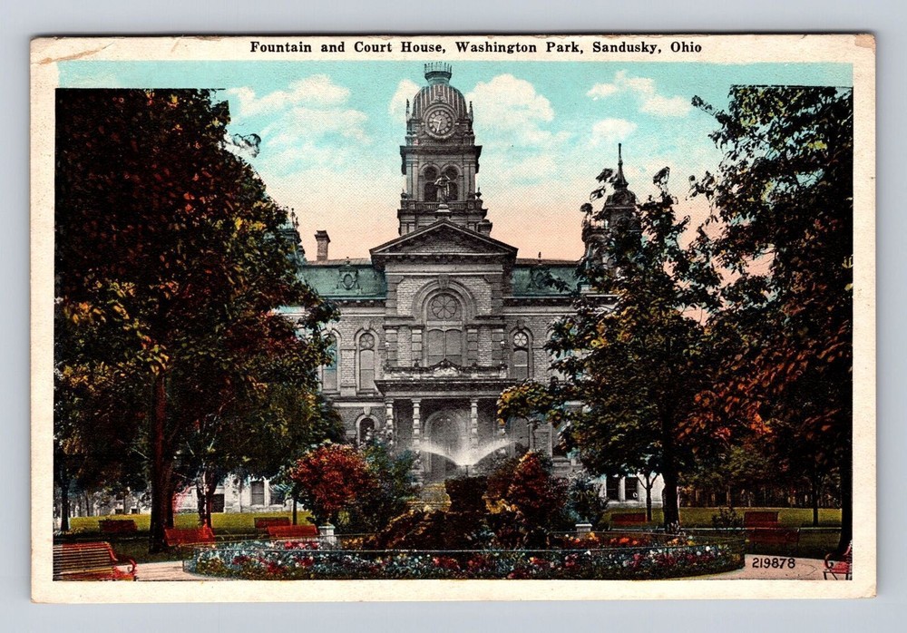 Sandusky OH-Ohio, Fountain And Court House, Washington Park, Vintage Postcard