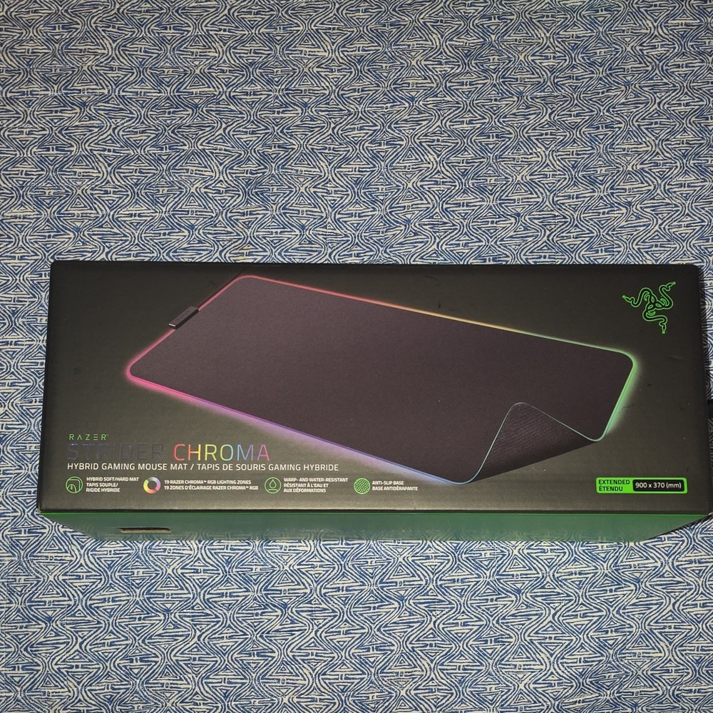 Razer Strider Chroma Hybrid Gaming Mouse Pad RGB Lighting Extended Black