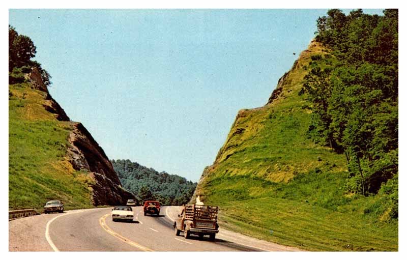 Postcard HIGHWAY SCENE Harton Kentucky KY m/09 AP1686