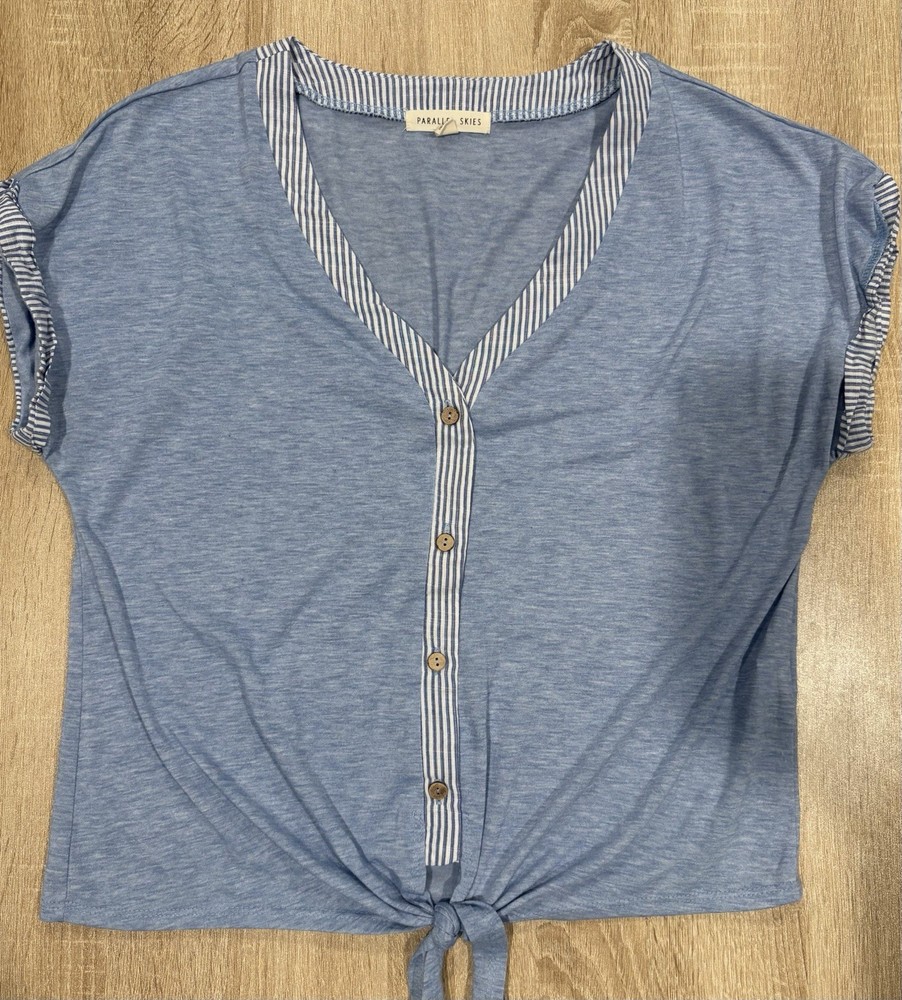 Parallel Skies Women's Light Blue Coastal Button Up Blouse Size M