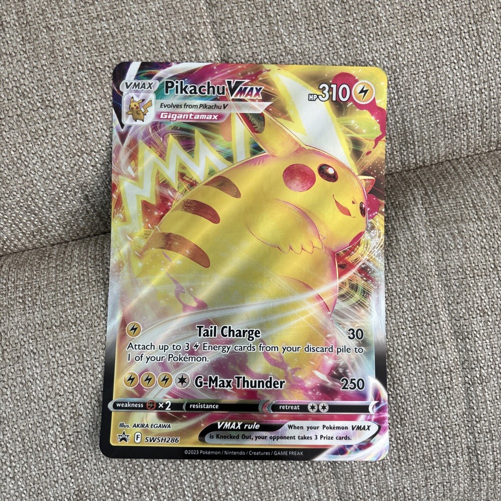 Pikachu VMAX SWSH286 Jumbo Cards Holo