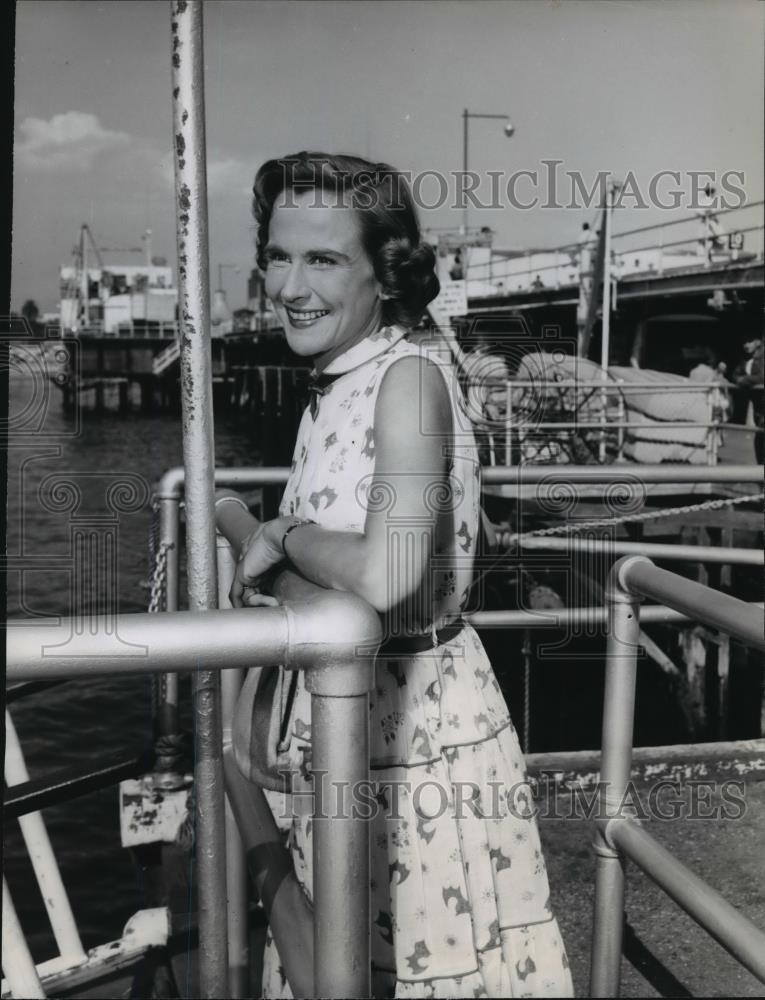 1955 Press Photo Kim Hunter stars in 
