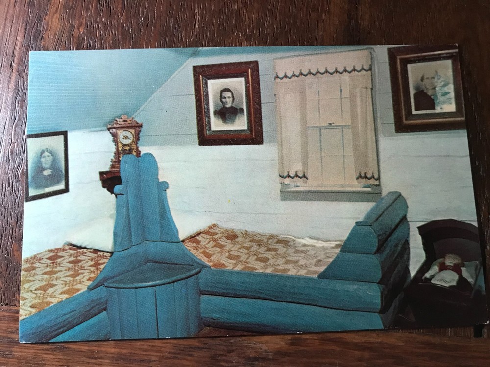 Twin Beds Little Norway The Valley of the Elves Blue Mounds Wisconsin Postcard