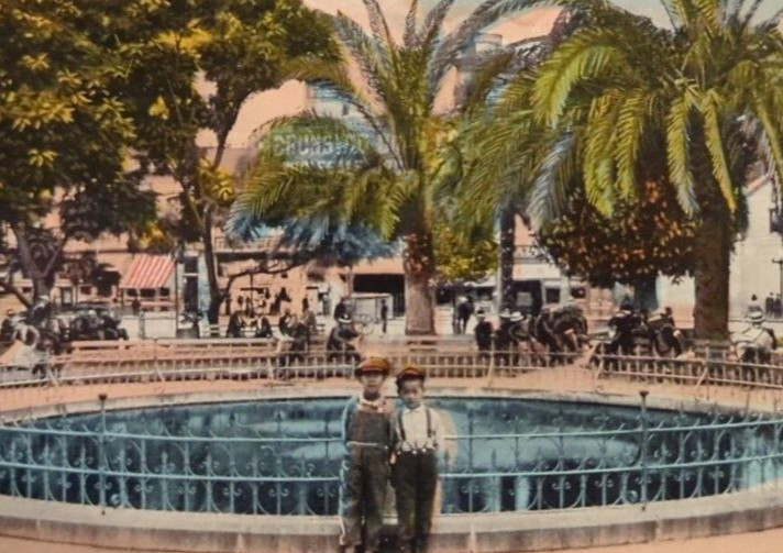 Historic Old Plaza Los Angeles CA California c1930 VTG Souvenir Postcard