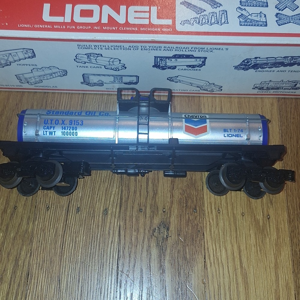 Lionel Chevron Standard Oil Single Dome Tank Car 6-9153! O Gauge Freight Gas