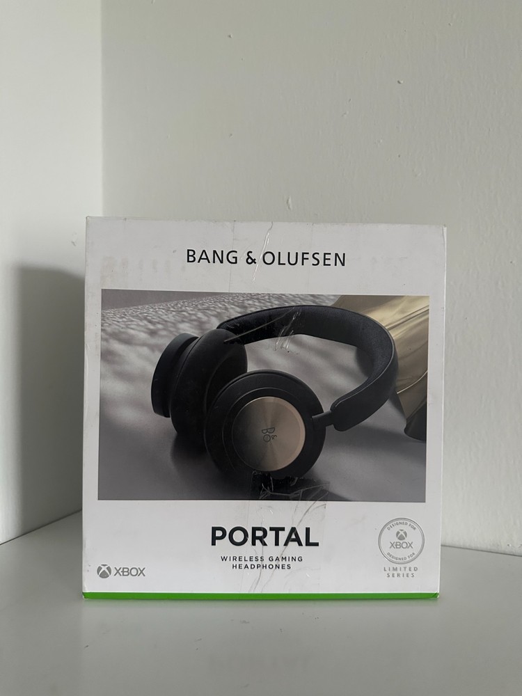 Bang Olufsen Beoplay Portal Wireless Gaming Headset in Blue