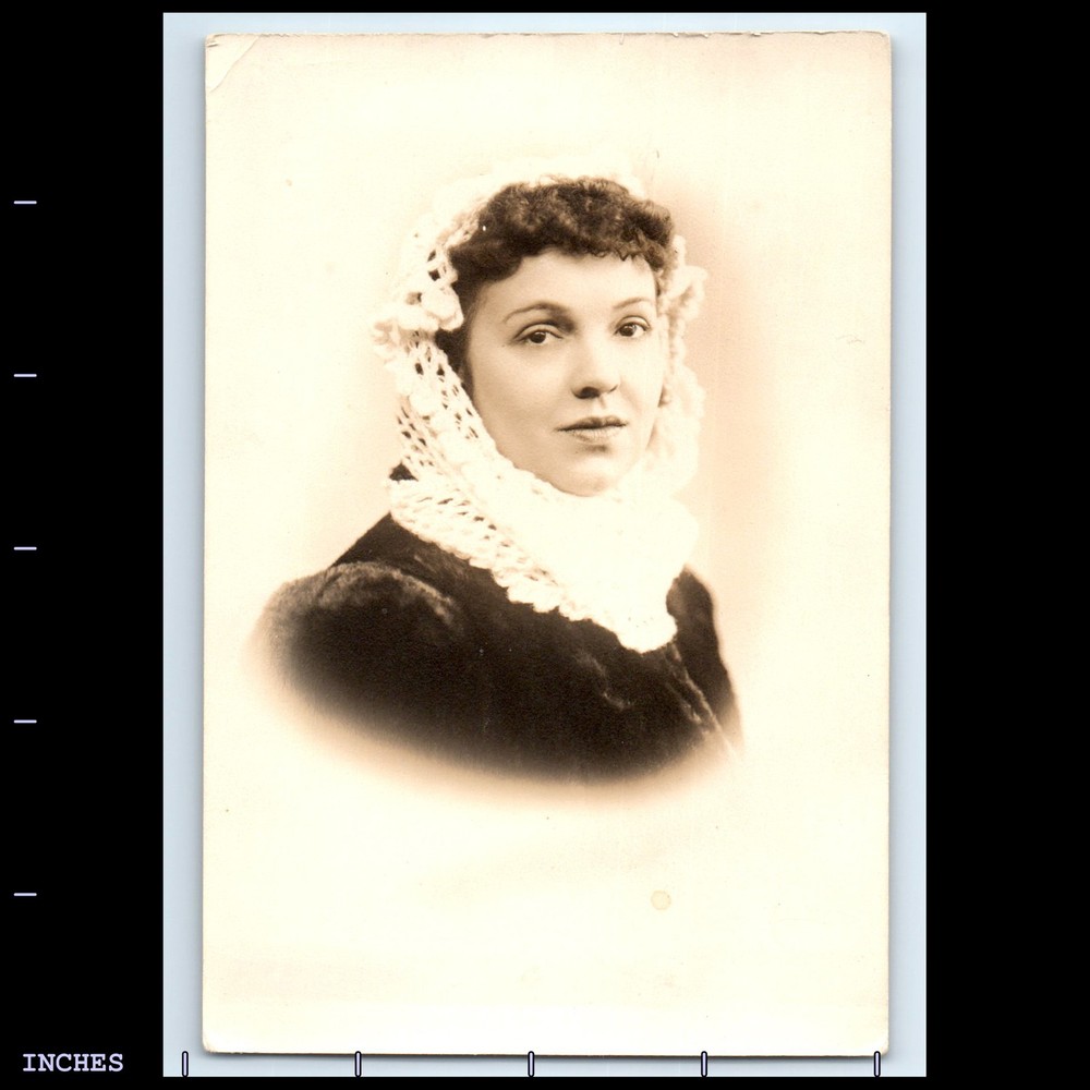 Old Vintage Photo SOLO FORMAL PORTRAIT OF WOMAN HEADSCARF