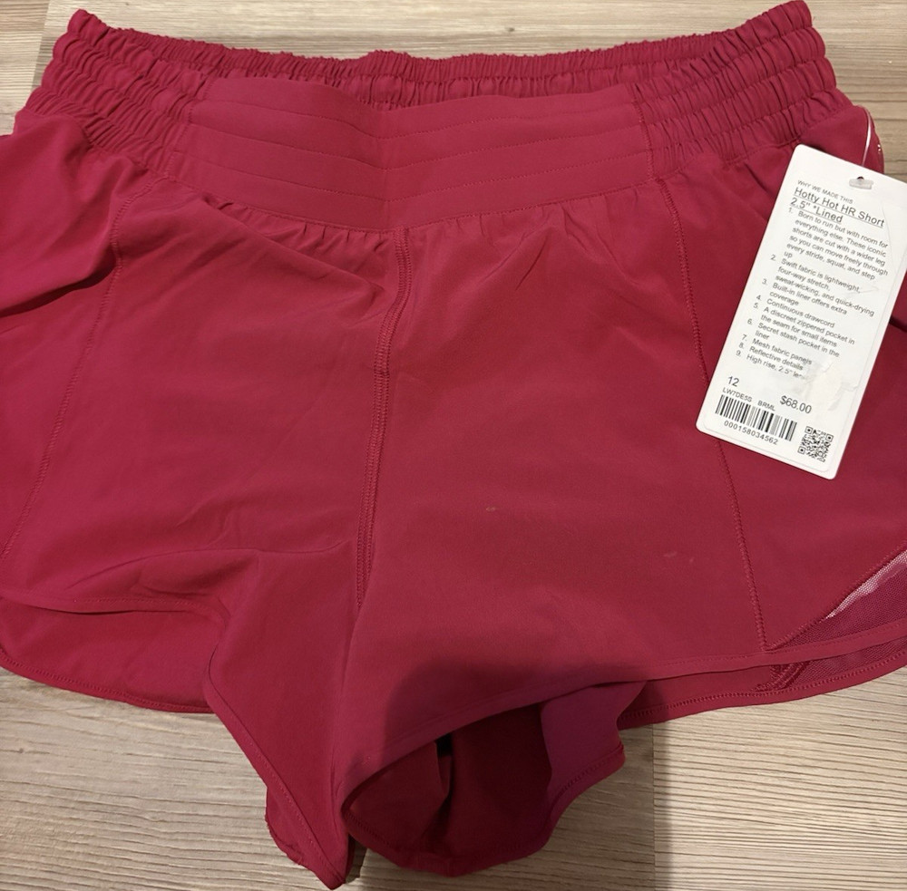 Lululemon Hotty Hot HR Short 2.5