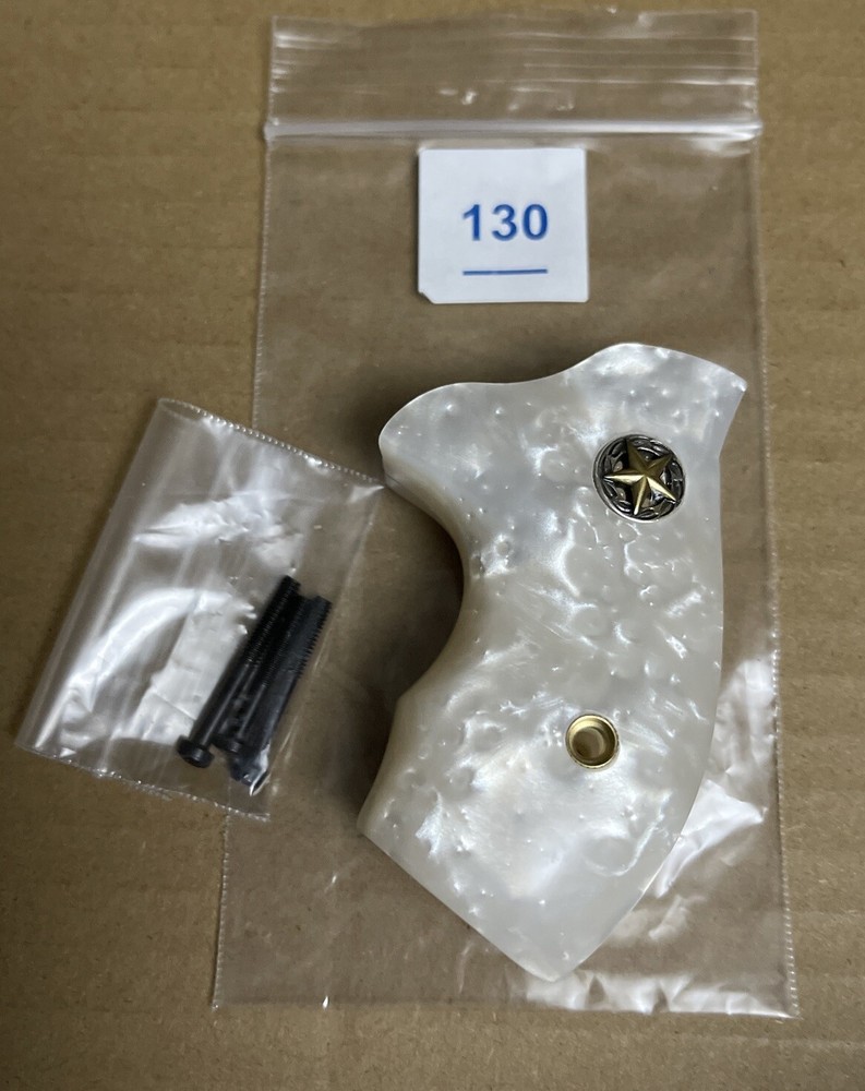 White Pearl Boot Grips TAURUS 85 SMALL FRAME M85 Round Butt Model 85 Smooth Star