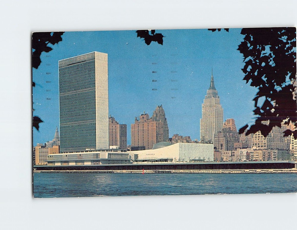 Postcard United Nations Headquarters NYC New York City East River USA America