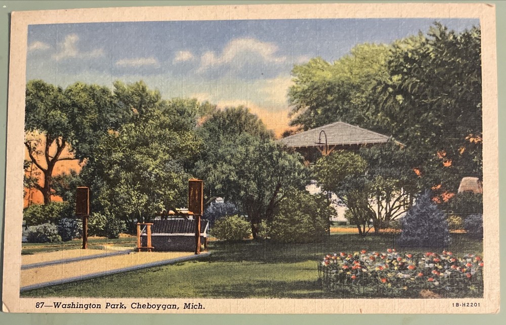 1930S Washington Park Cheboygan Michigan, Curteich Vintage Colored Postcard￼