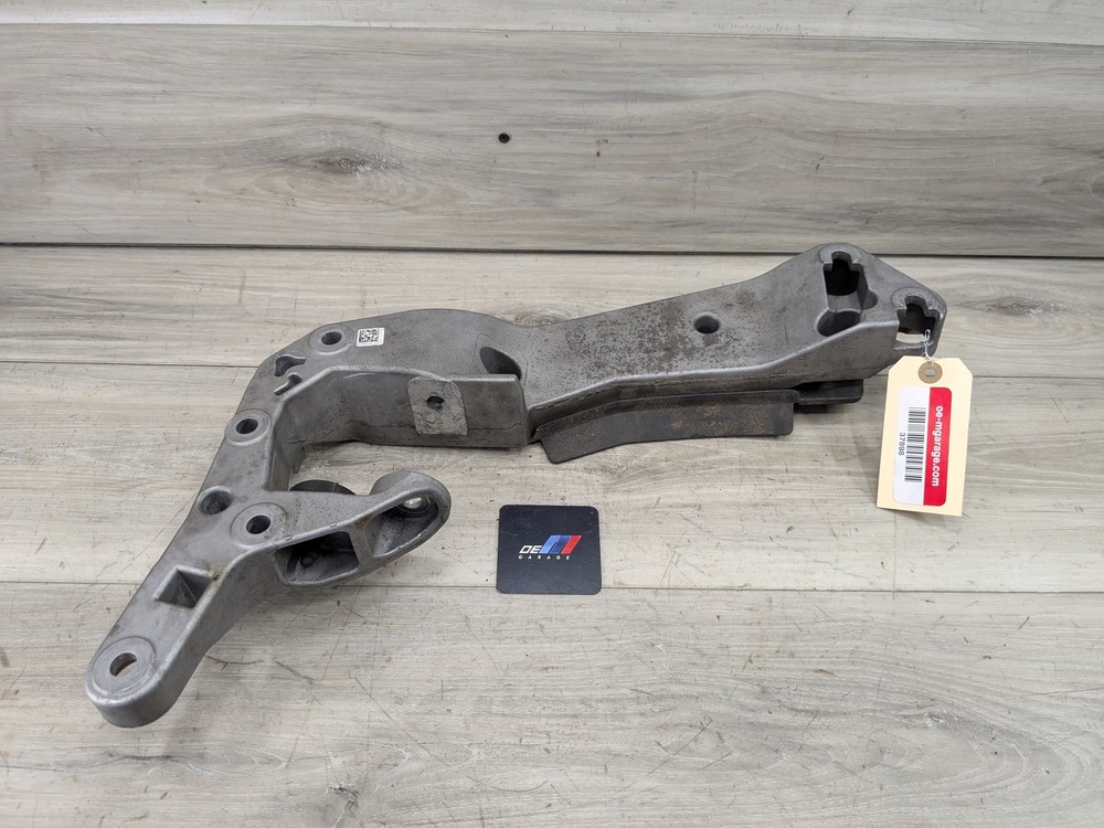 OEM BMW F97 F98 G80 G82 G83 M3 M4 Transmission Transfer Case Mount