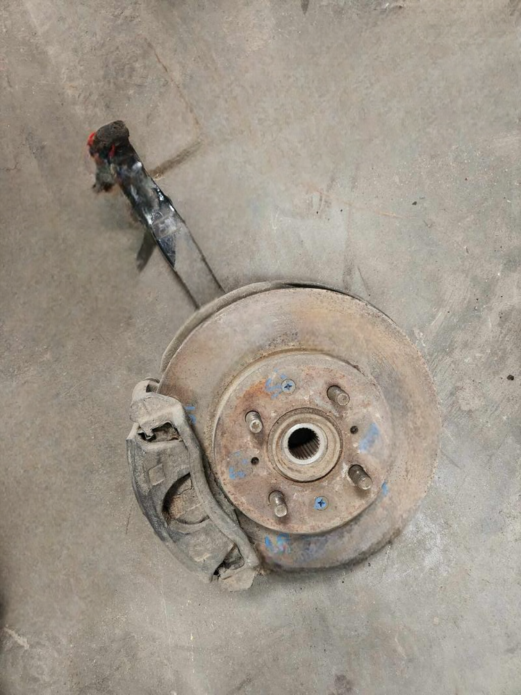 1996-2000 Honda Civic Front Driver Left Spindle Knuckle Cpe Oem