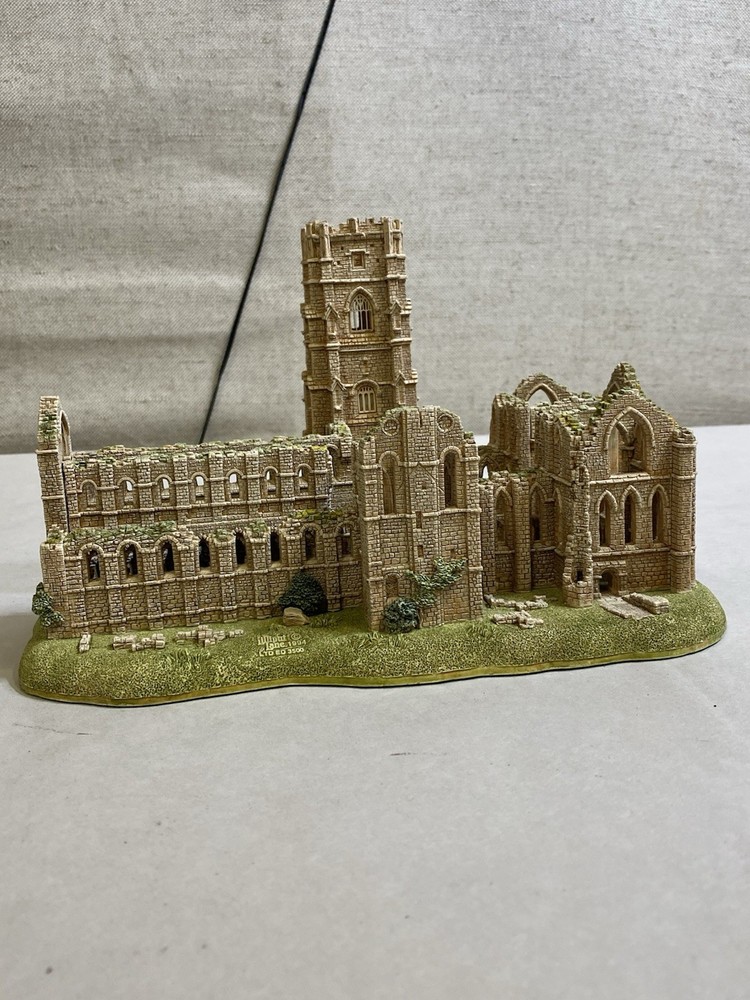 Lilliput Lane Studley Royal Fountains Abbey Limited Edition