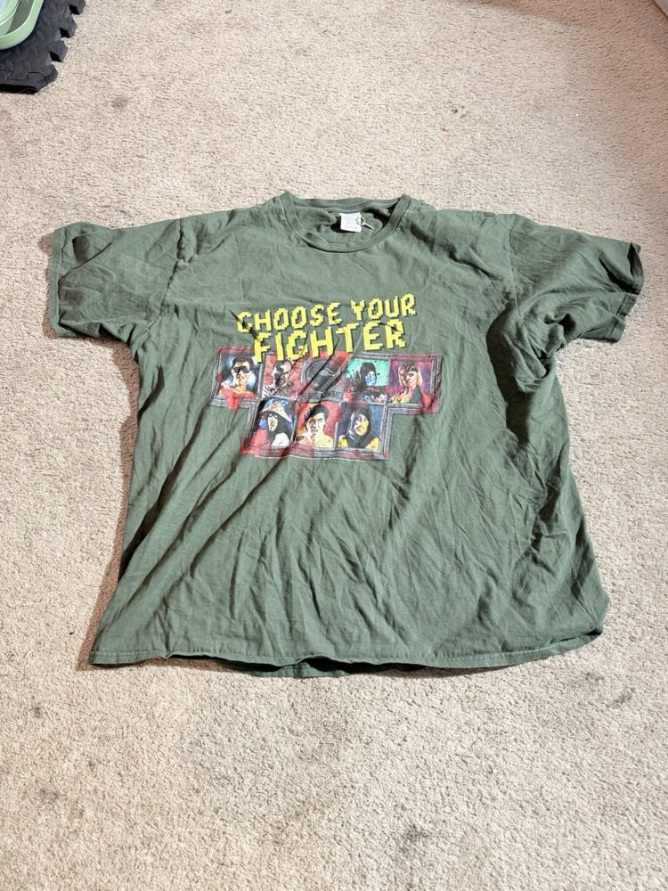 Y2K Street Fighter green gang t-shirt, Size XL gaming retro beautiful fade calm