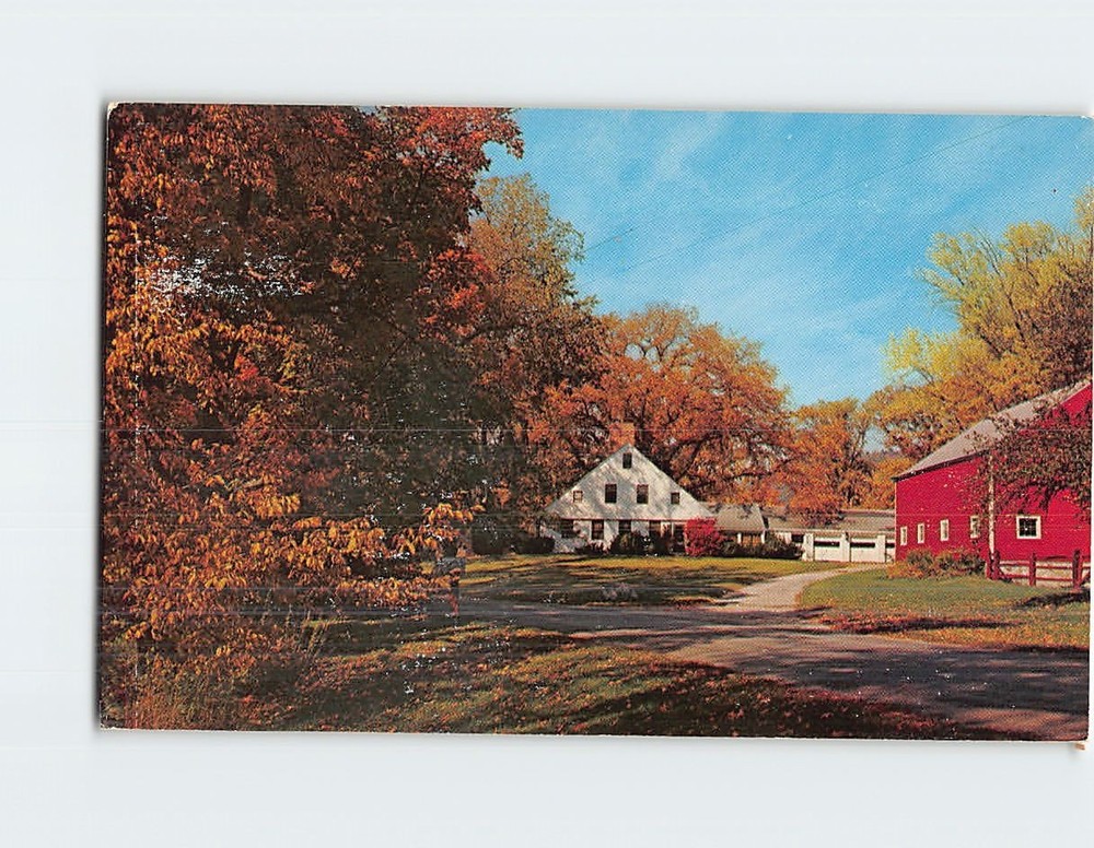 Postcard Old Stagecoach Inn in Vermont USA