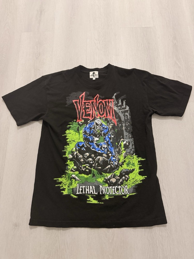 RARE Venom Lethal Protector by Warren Lotas  T-Shirt Size: Medium, Flawless!