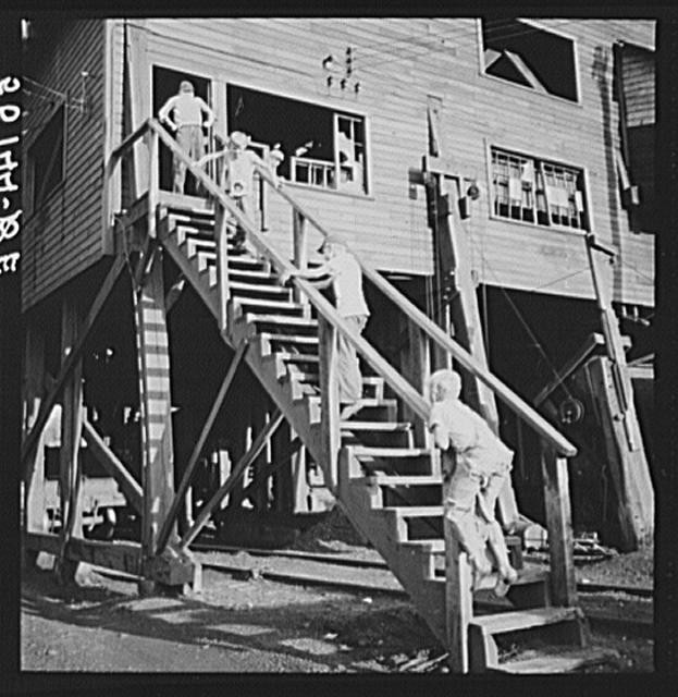 Photo:Scotts Run West Virginia 1938 Children at Coal Tipple Morgantown WV