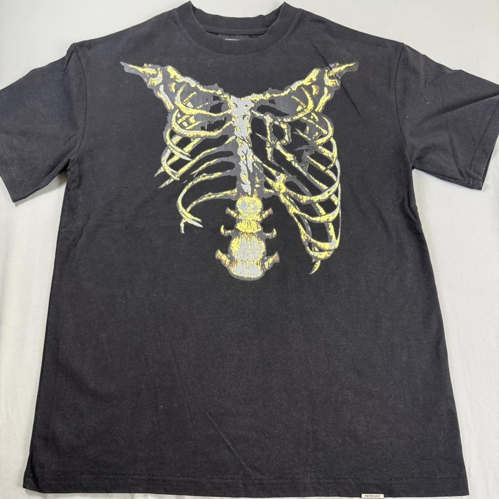 Represent Skeleton Ribs Graphic and Spine X-Ray Graphic