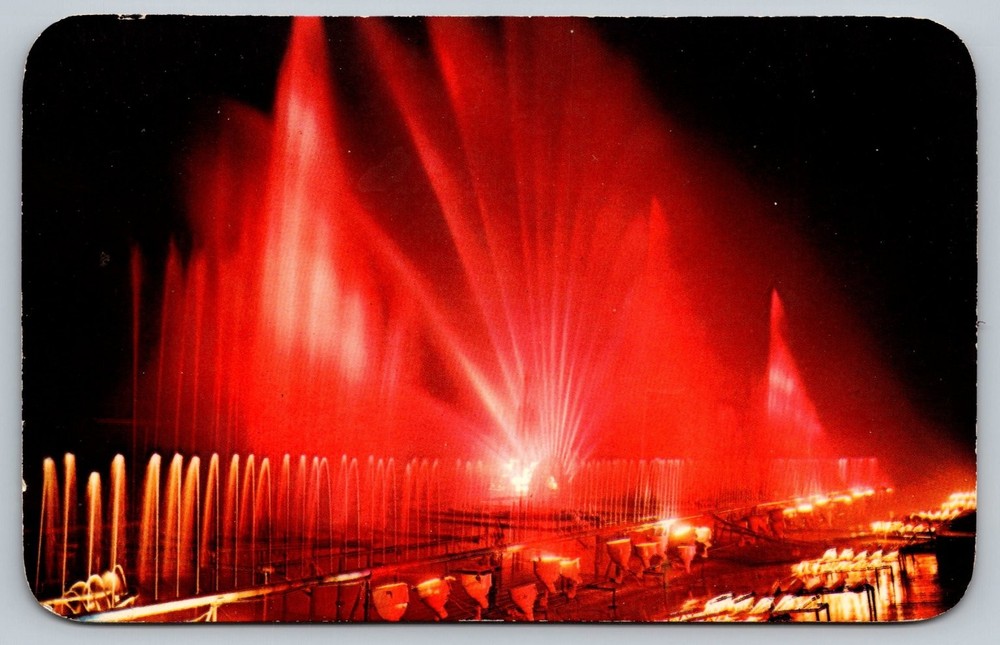 Vintage World's Largest Musical Fountain Postcard Grand Haven MI