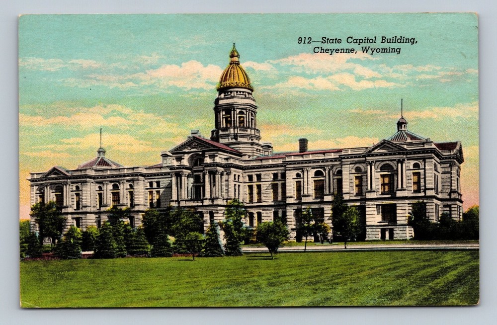 Vintage Wyoming State Capitol Building Cheyenne Postcard Sanborn Souvenir