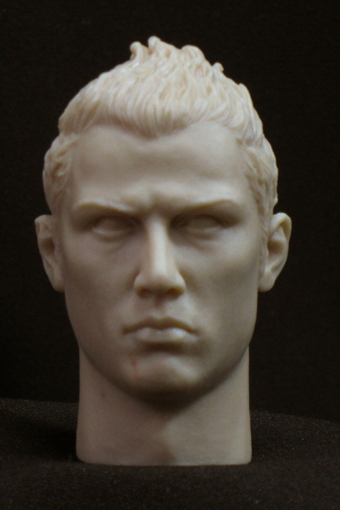 #1931# Cristiano Ronaldo RESIN UNPAINTED HEAD SCULPT Action figures 1/6 Scale