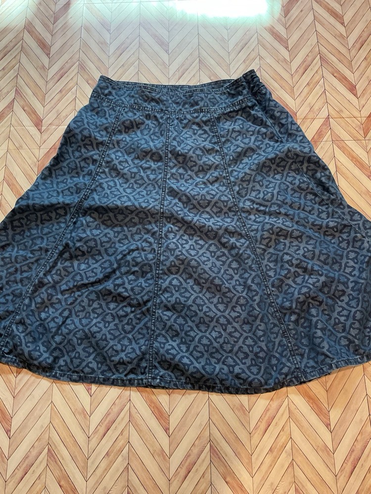 Coldwater Creek Jean Skirt  10 Women's Denim Geometric Pattern Blue Knee Length