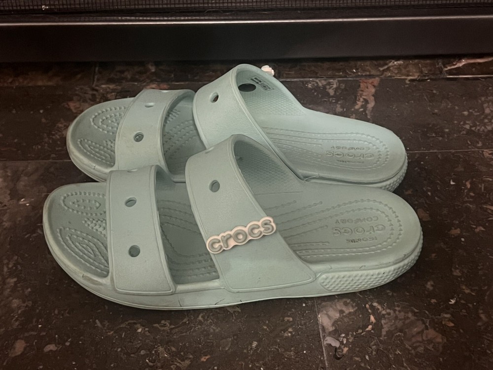 Сандалии-слипоны Crocs