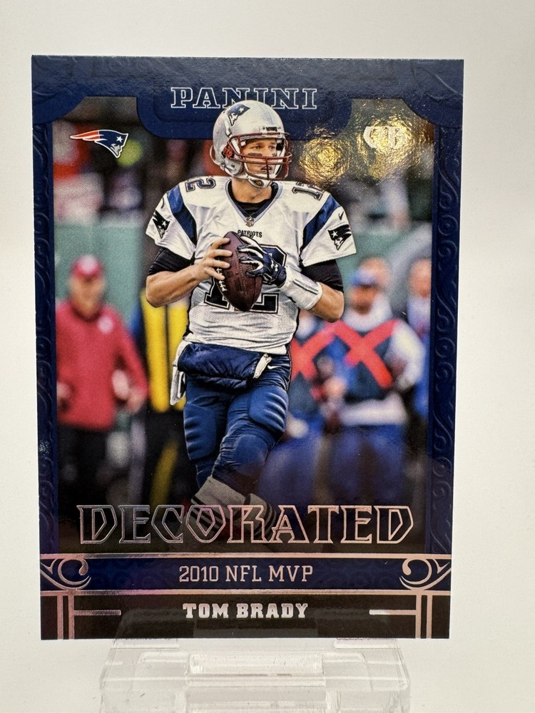 2016 Panini - Decorated Tom Brady #11