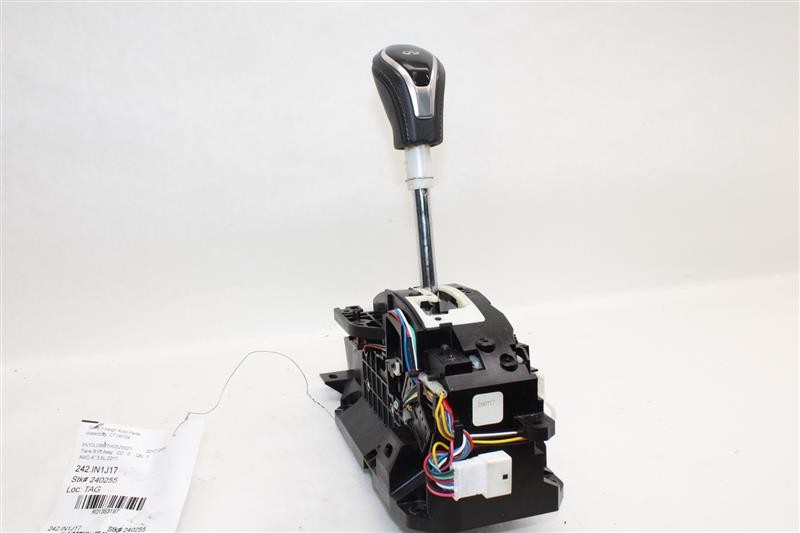 Used Automatic Transmission Shift Lever Assembly fits: 2017 Infiniti QX60  Grade
