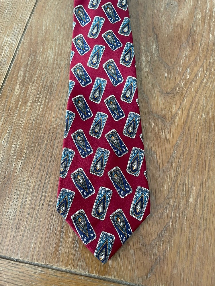 Chaps Ralph Lauren Red Paisley 100% Silk Tie Made In USA Vintage Classic
