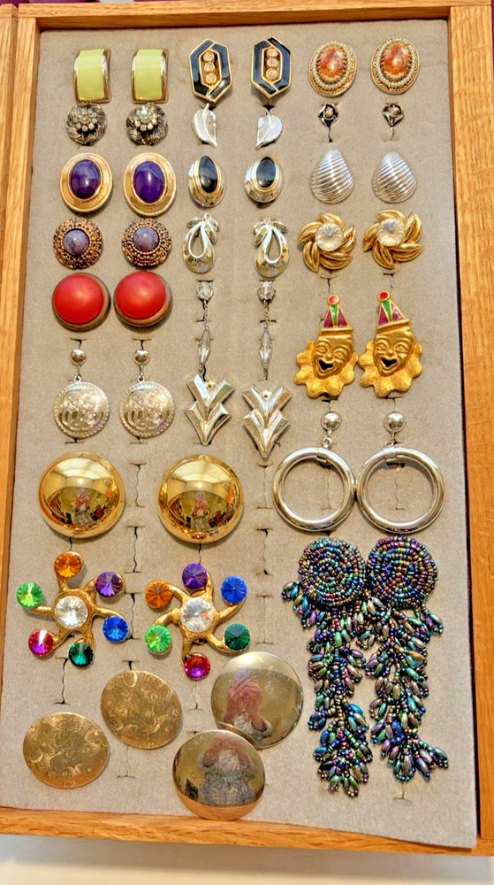Lot 23 Vintage Clip & Screw On EARRINGS Assorted Style Colors Sizes Round Dangle
