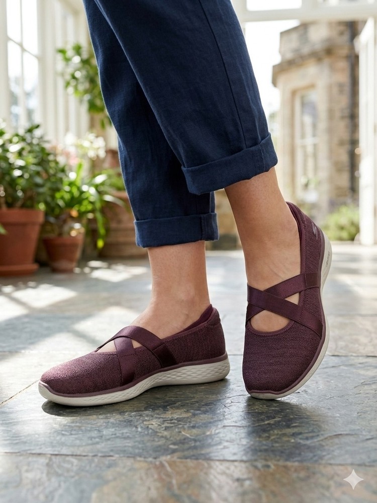 Skechers Air Cooled Goga Mat Slip-On Flats Burgundy Textile Women's Size 7