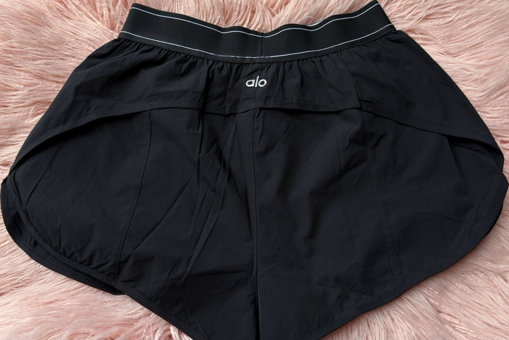 ALO Black Women's Athletic Shorts Stretch Pockets Gym Running Sports size L