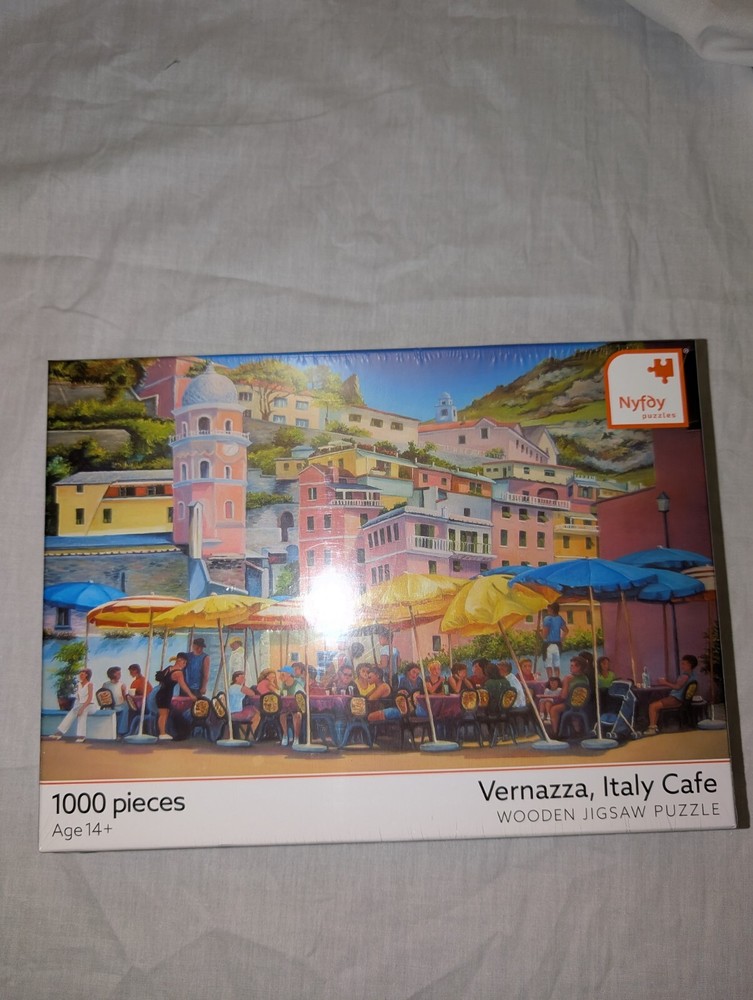 1,000 Piece Puzzle Vernazza Italy Cafe Wooden Pieces Jigsaw Puzzle