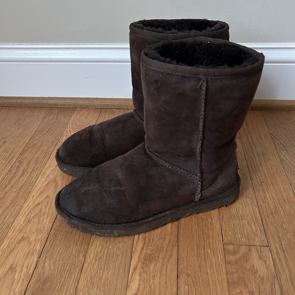 Ugg Australia Classic Short Chocolate Brown Snow Boots Women Size 7