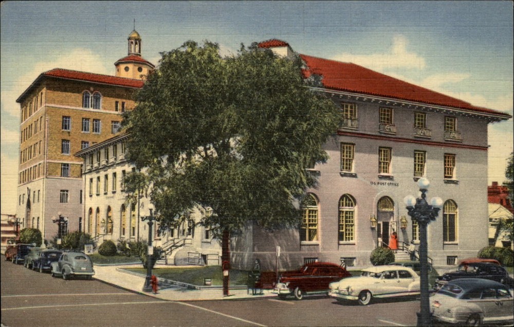 Post Office Federal Building Albuquerque New Mexico ~ 1940s cars  linen postcard