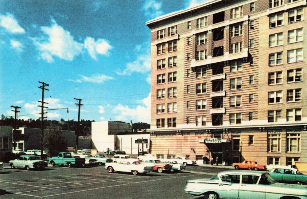 Mallory Motor Hotel - Portland Oregon OR - Postcard