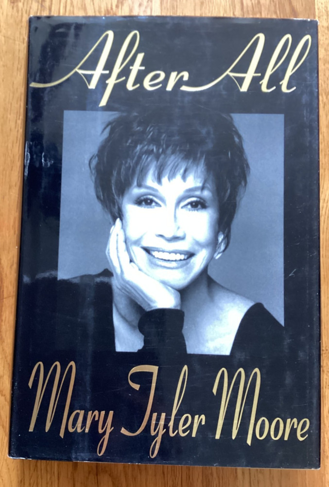 Mary Tyler Moore Autographed 